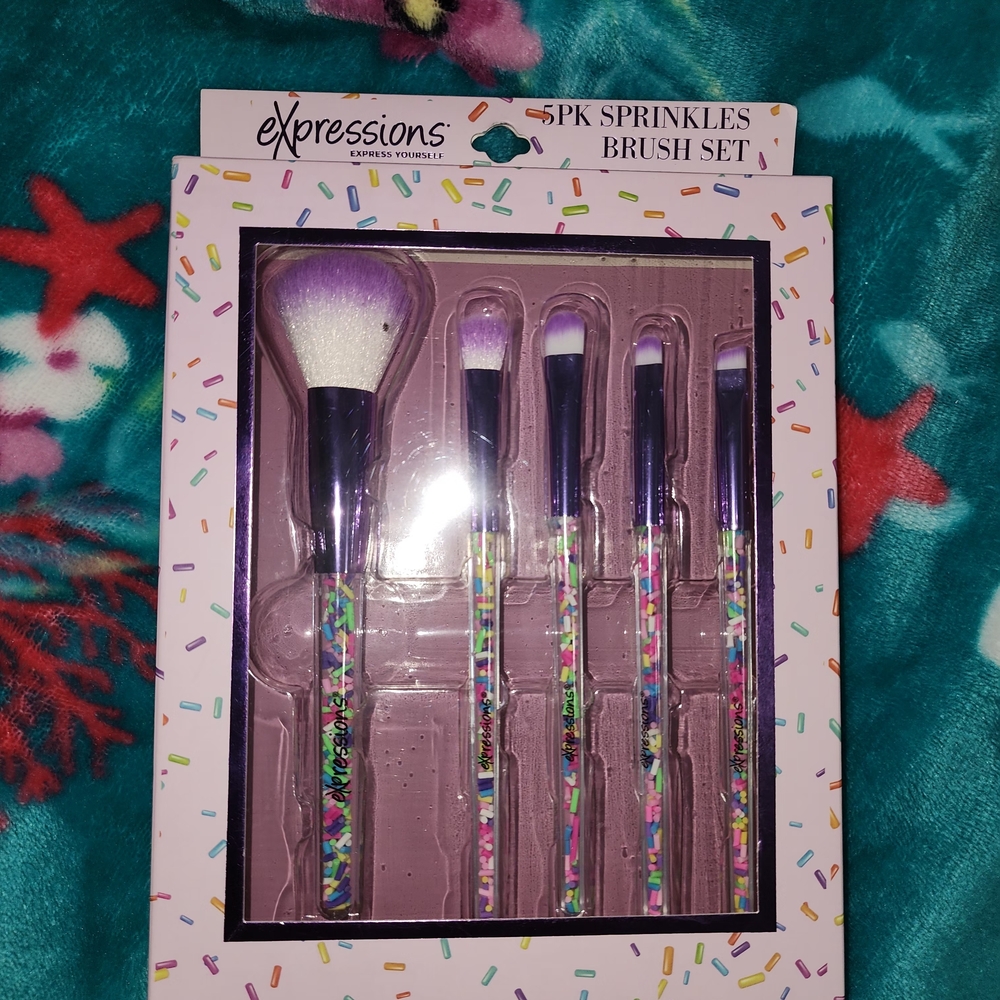 Expressions Colorful Sprinkles Brush Set - Purple and White